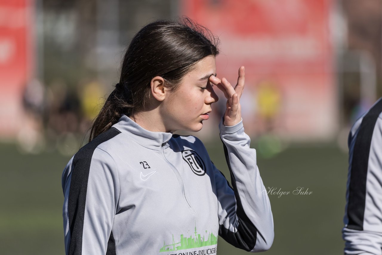 Bild 195 - wBJ Eimsbuettler TV - VfL Wolfsburg : Ergebnis: 1:3